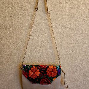 Beige embroidered artisan leather purse